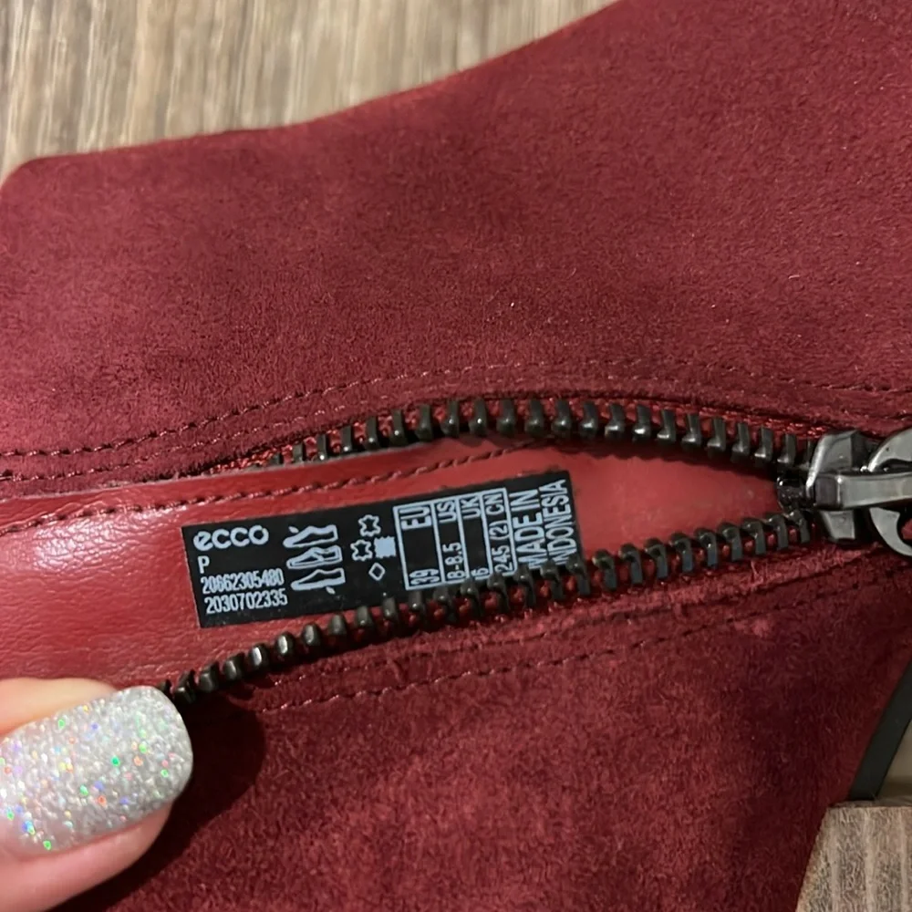 Ecco HYDRO MAX Suede Ankle Boots - Picture 5 of 10